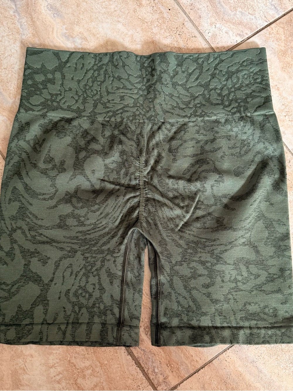 Gymshark Olive Green Seamless High-Waist Workout Shorts - Picture 2 of 2